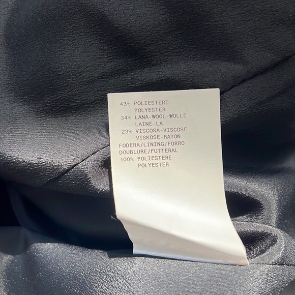 Armani Collezioni Blazer - Picture 9 of 9